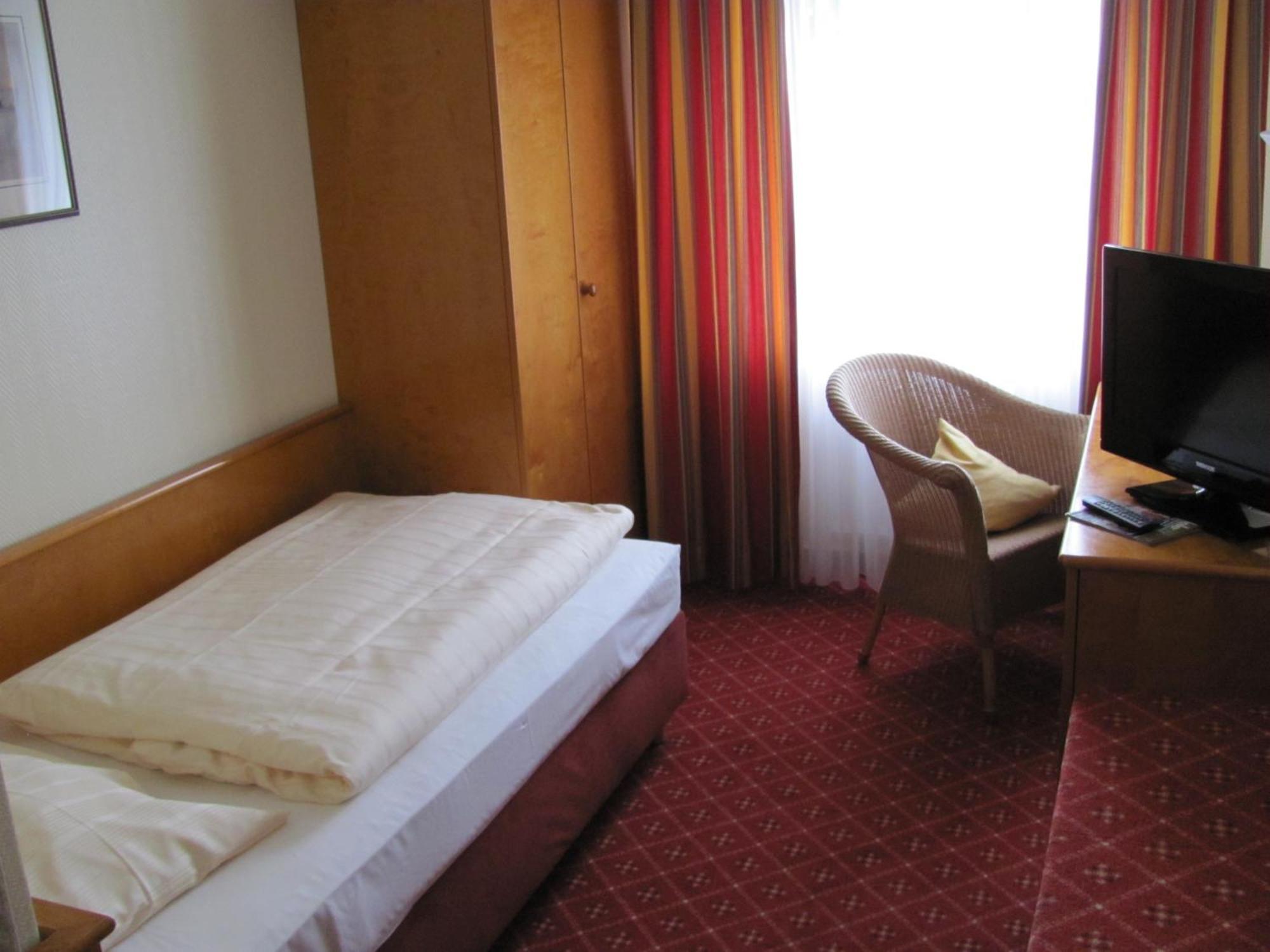 Schloss Hotel Herborn Herborn  Room photo